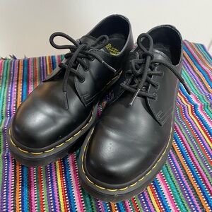 Dr. Martens 1461 smooth leather oxfords size 7